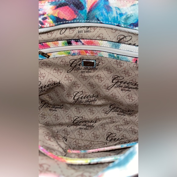 GUESS Floral Multicolor Tote Bag - Picture 8 of 15